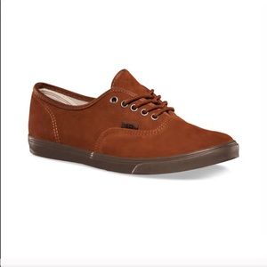 VANS Suede Gum Sole - Women’s size 8